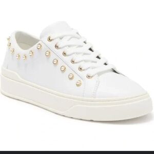 Stuart wisemen preals laced up sneakers white gold size 6.5